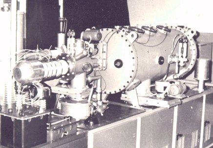 THE SMALL-SIZED LINEAR ACCELERATOR OF DEUTERONS